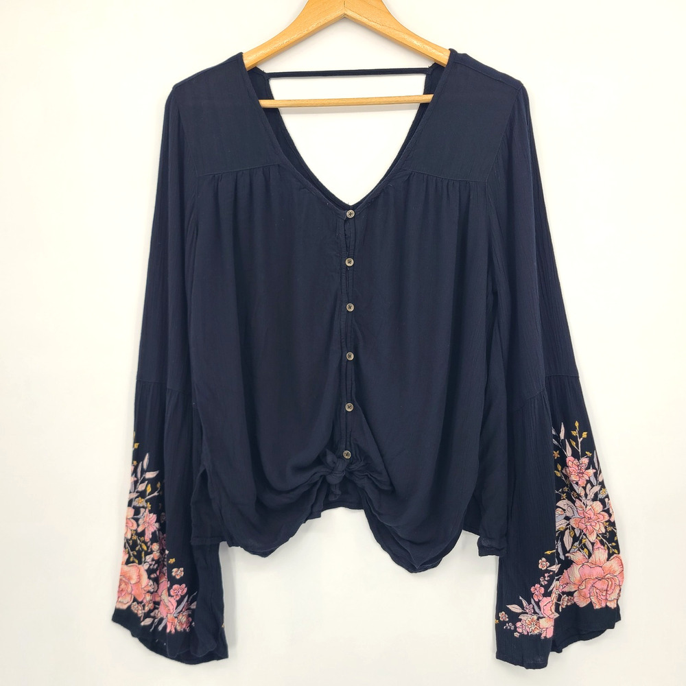 Billabong Dream Away V-Neck Top Black Floral Bell Sleeve Beachy Boho Size L